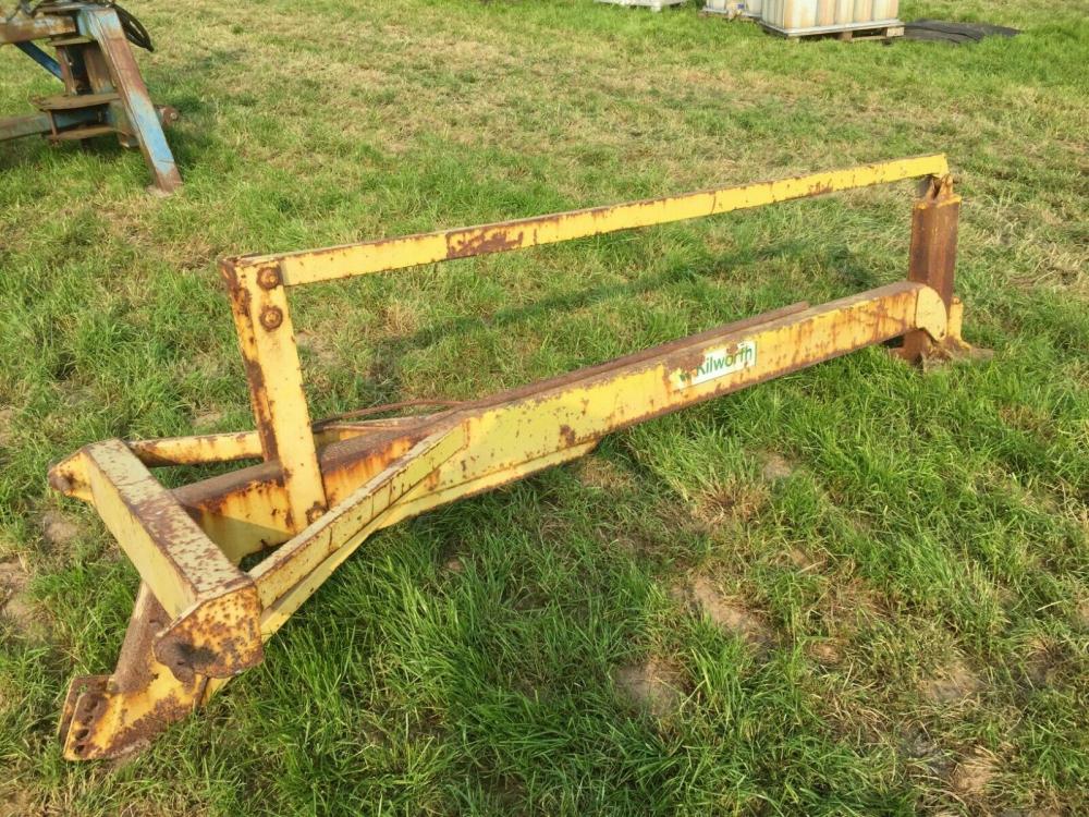 Post banger three point linkage - tractor mounted £280