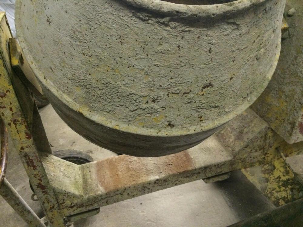 Barrow Mix concrete cement mixer - diesel £750 plus vat £900