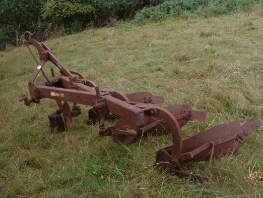 Massey Fergusson three furrow plough